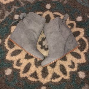 JUSTFABULOUS Grey Booties